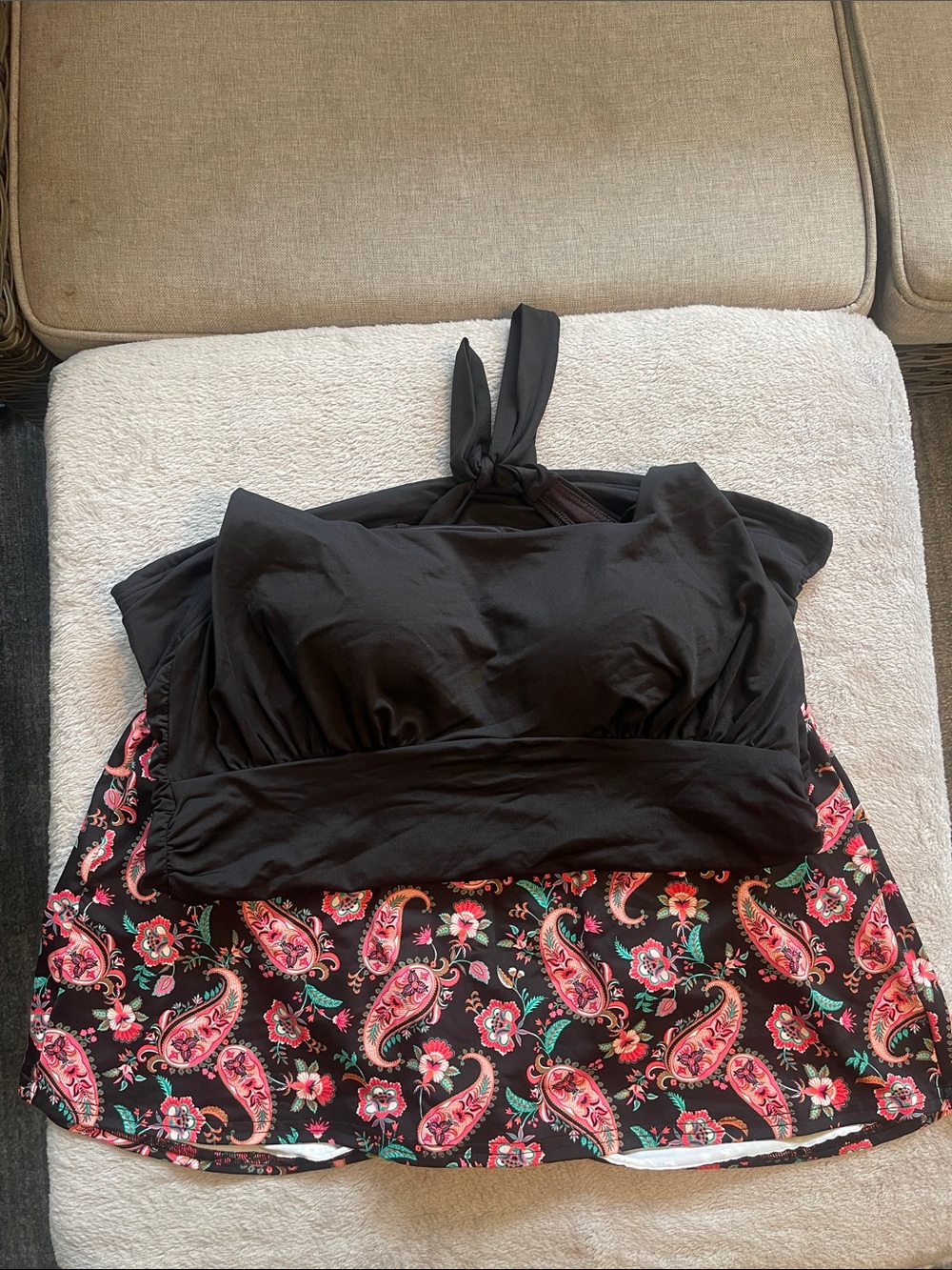 Lands' End Black Halter Tankini Top with Pink Paisley Skirted Bottom Size 12
